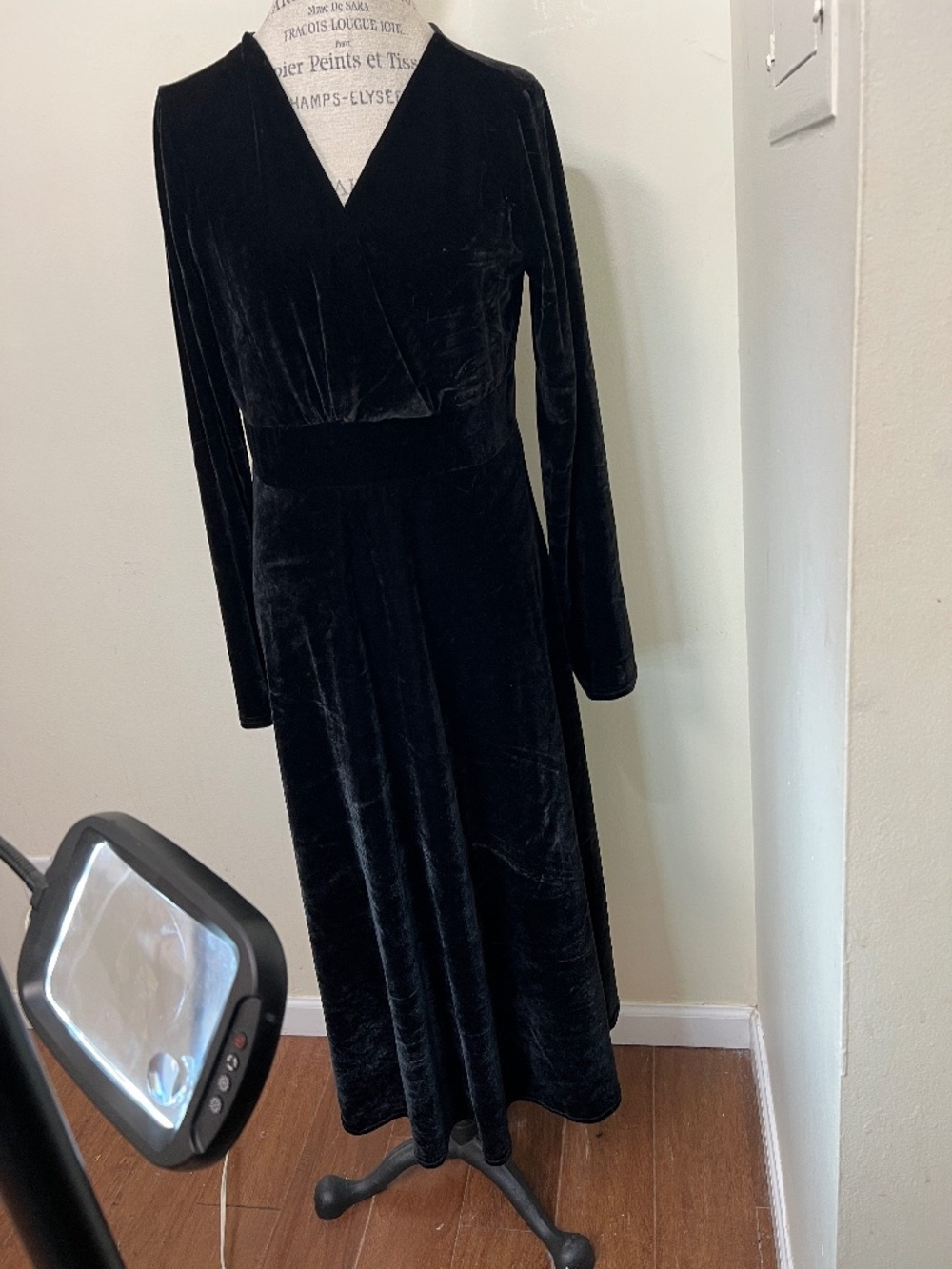 Nextmia black velvet maxi dress an elegant wrap-style bodice